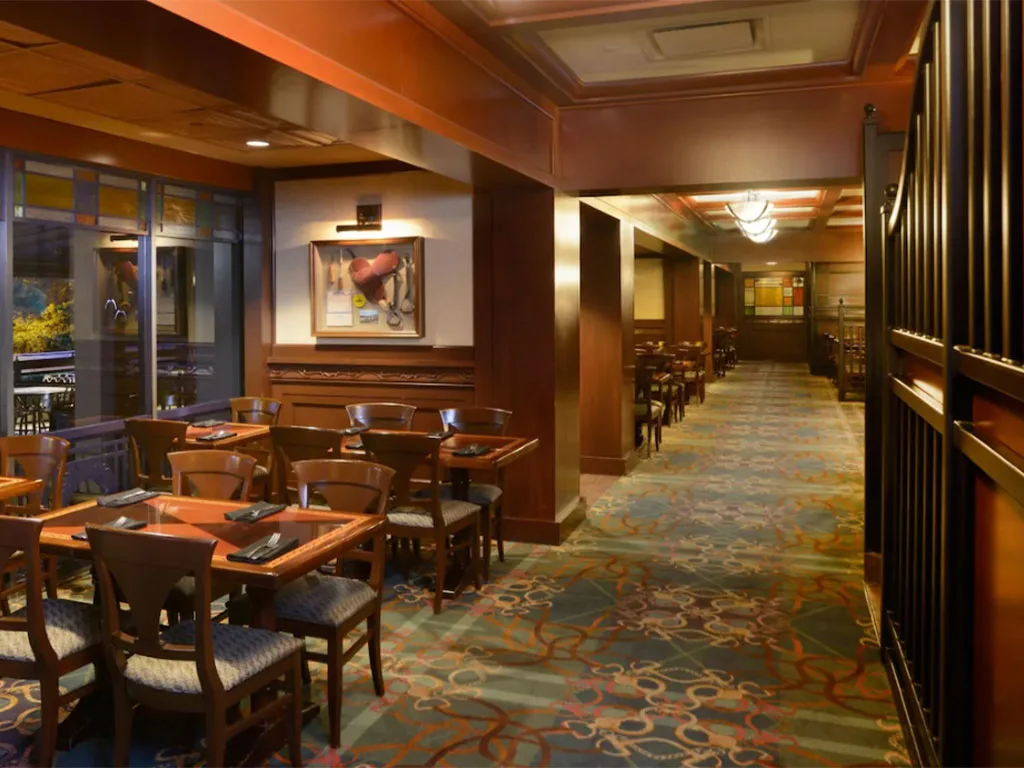 Saratoga Springs Resort - Turf Club - Disney Vacation Club Resales