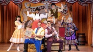 Blog The Hoop Dee Doo Revue - Walt Disney World - DVC Resale